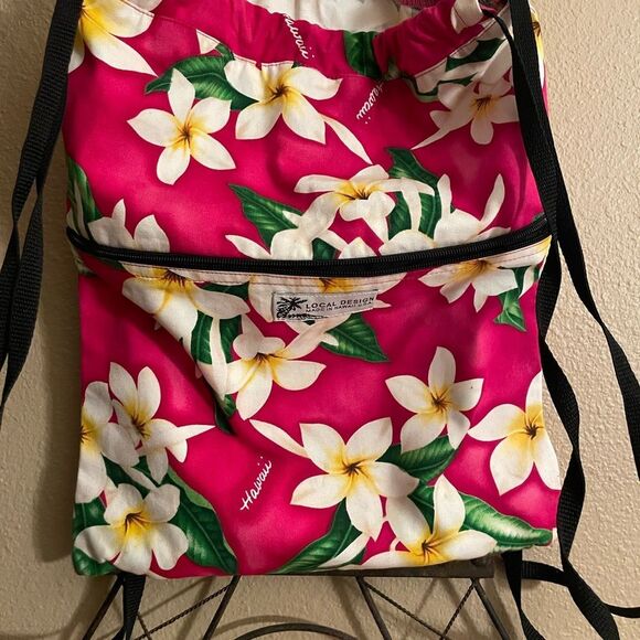 Local Design Made in Hawaii Sling Bag Pink Print - Picture 2 of 12